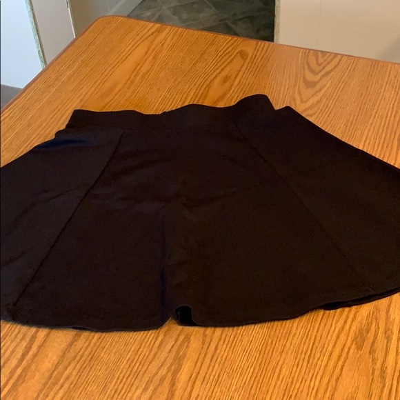 H & M Divided “Skater” skirt.  Small.   Black. - Picture 2 of 10